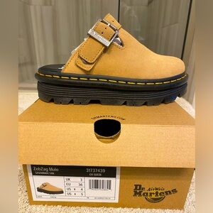 Dr. Martens platform clog